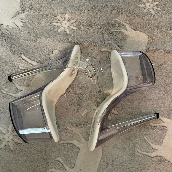 Pleaser Shoes - Clear Pleasers